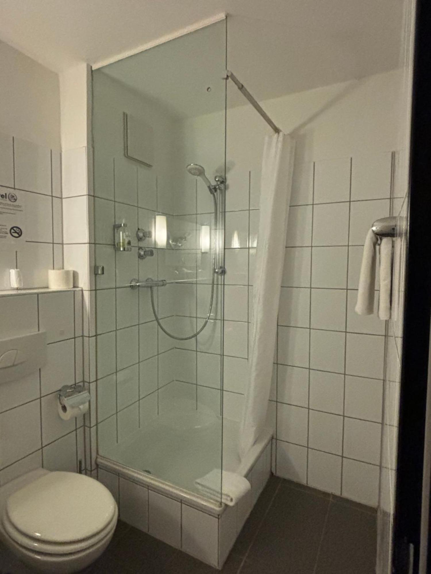 Hotel U Muelheim Free Parking Highspeed Wifi Muelheim an der Ruhr Exterior photo